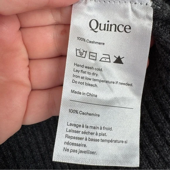 NWT QUINCE Women Mongolian Cashmere Oversized V-Neck Sweater Heather Charcoal XS - Picture 8 of 11